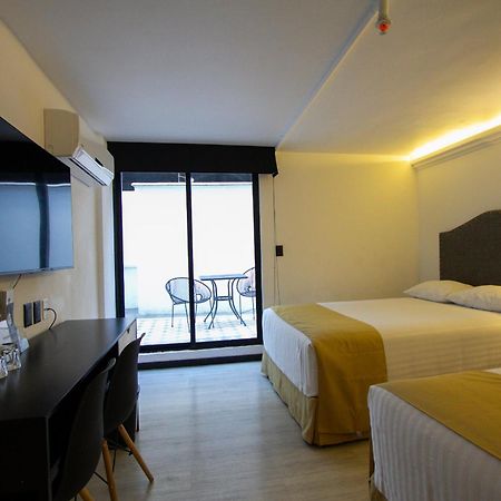 פואבלה Hotel Tamara מראה חיצוני תמונה