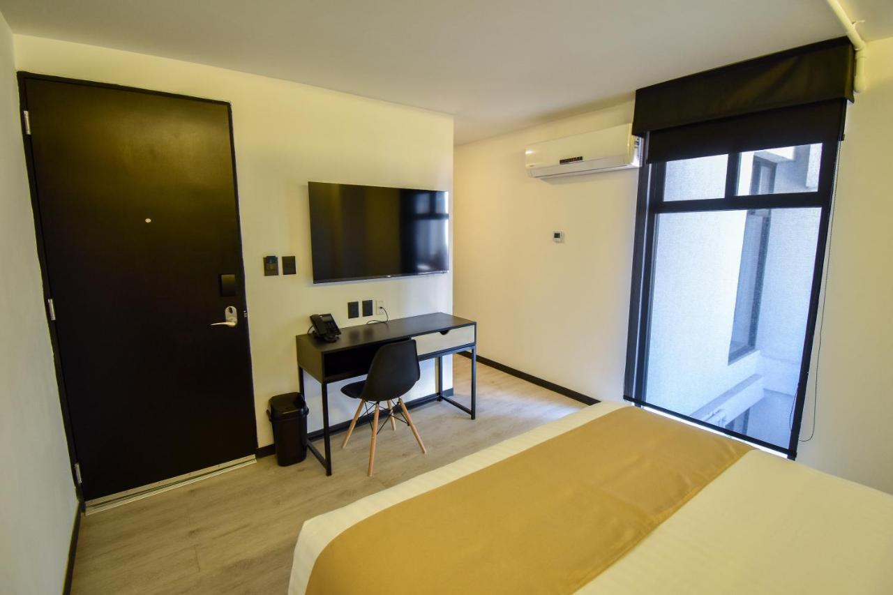 פואבלה Hotel Tamara מראה חיצוני תמונה