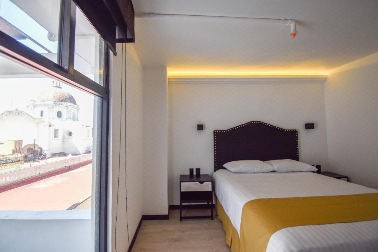 פואבלה Hotel Tamara מראה חיצוני תמונה