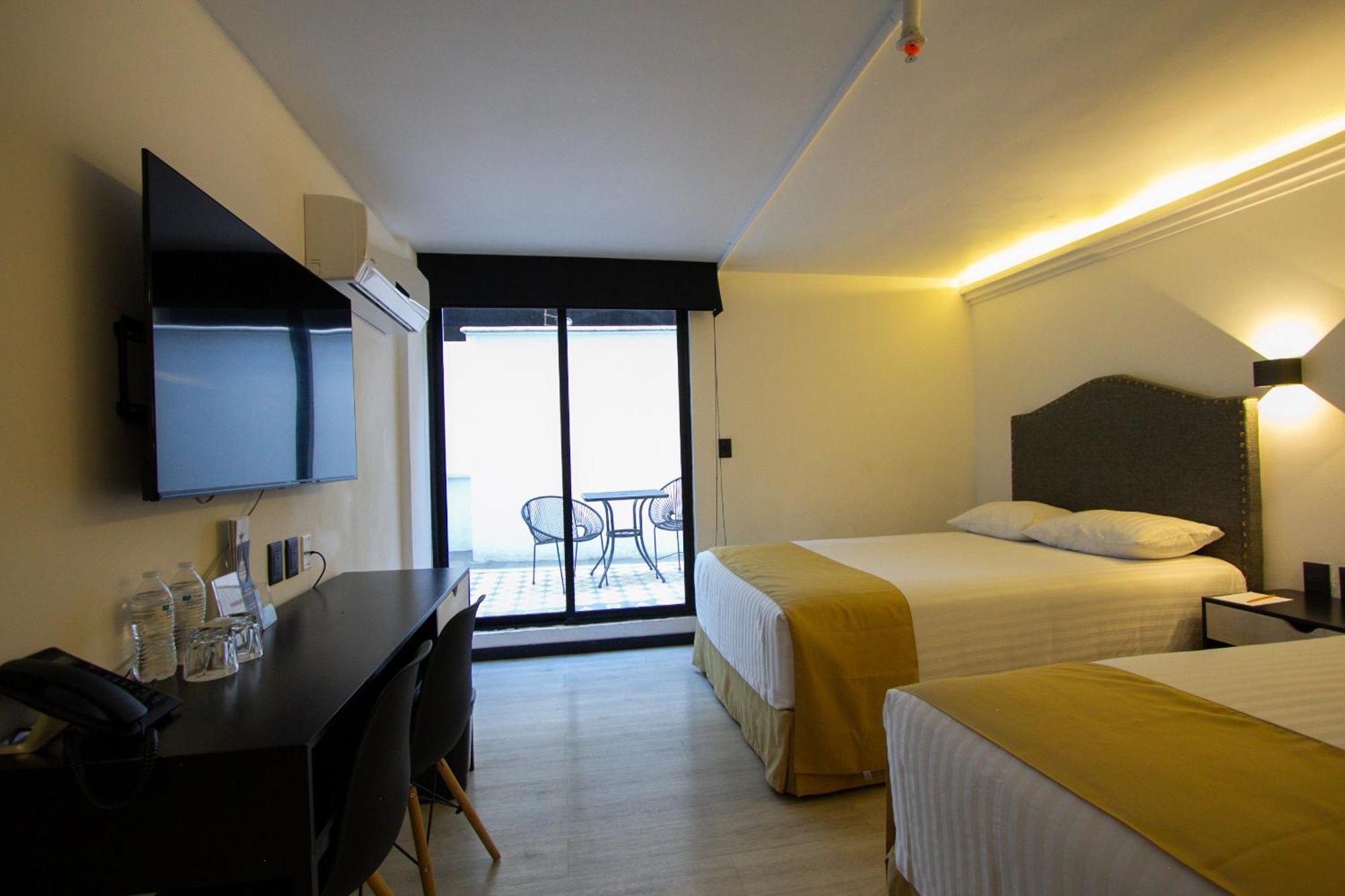 פואבלה Hotel Tamara מראה חיצוני תמונה