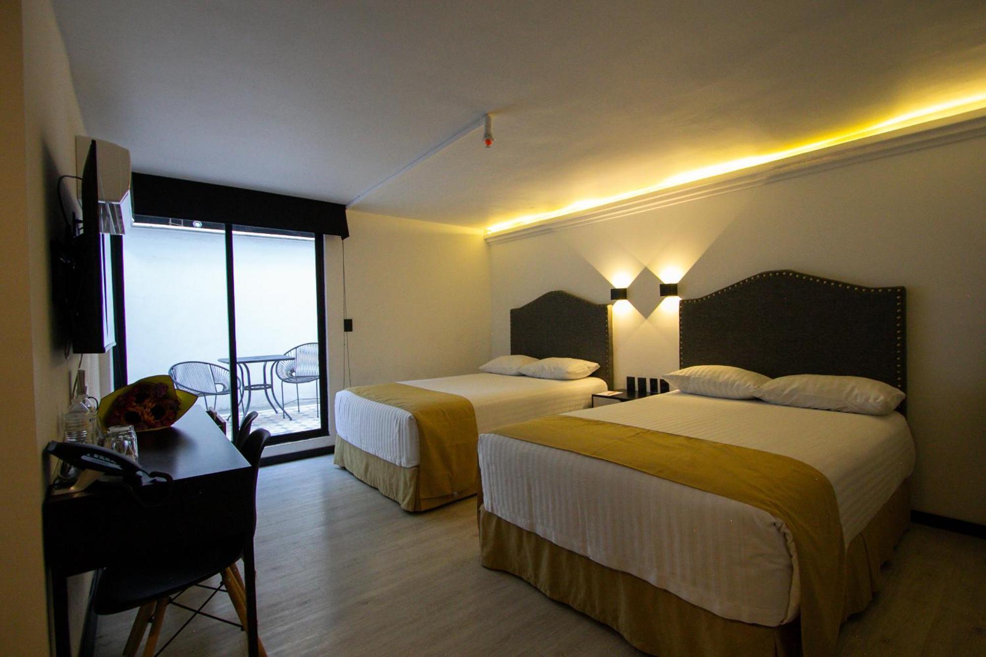 פואבלה Hotel Tamara מראה חיצוני תמונה